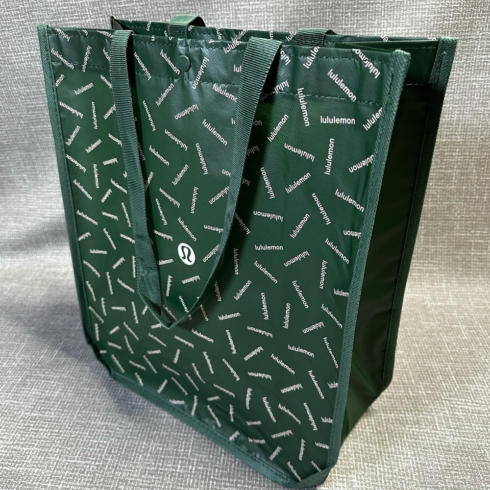 Lululemon Large recyclable reusable tote shopping bag green/white